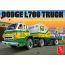1966 Dodge L700 Truck + Flatbed Racing Trailer 1:25 AMT...